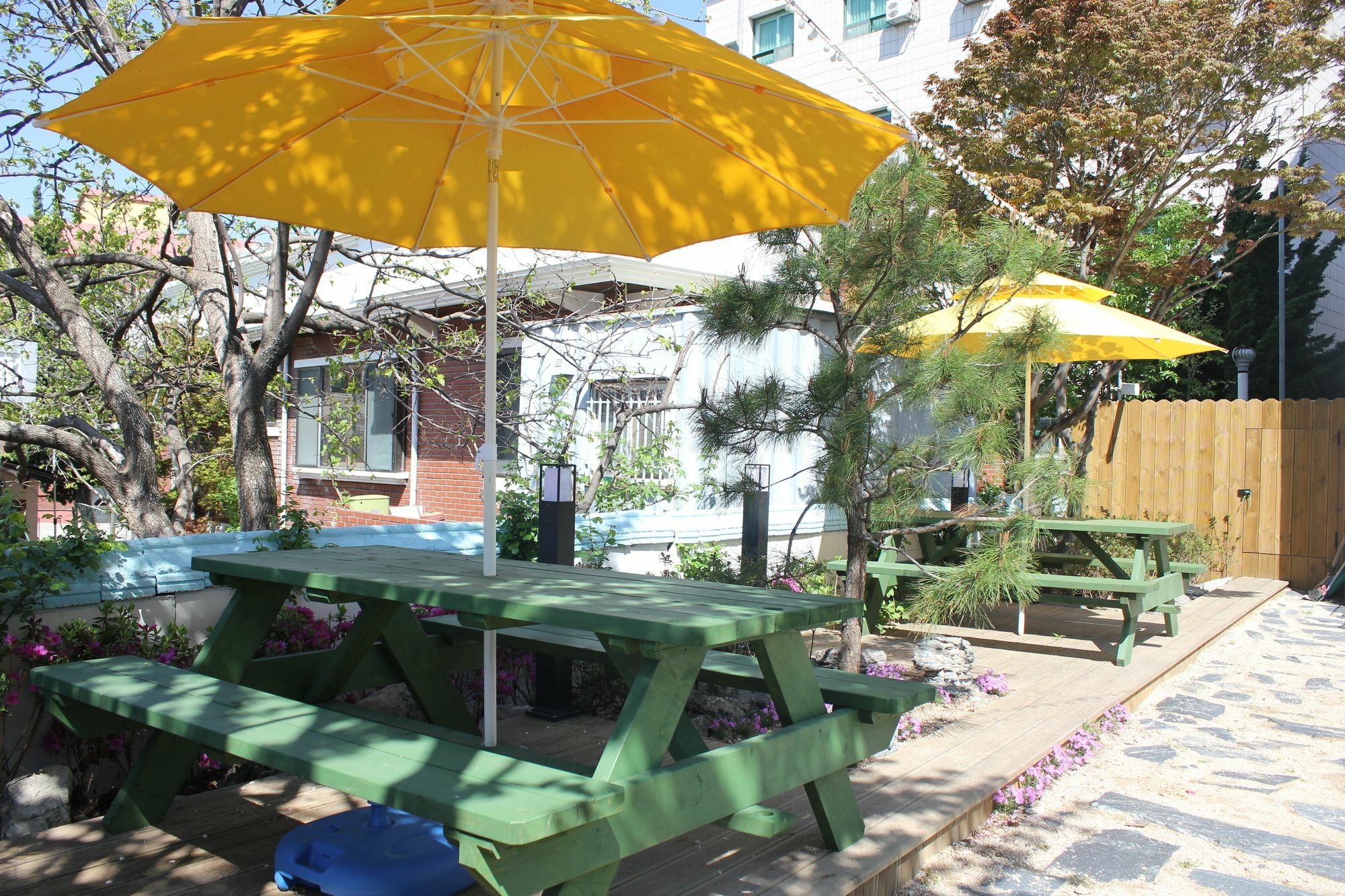With U Hotel & Guesthouse Сокчхо Екстер'єр фото